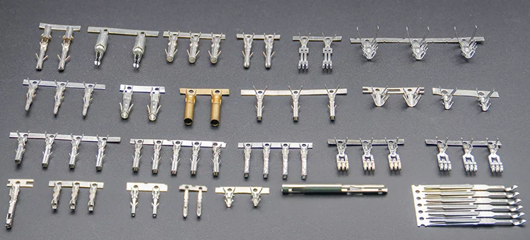 Pcb 땜납 끝 연결관, 금관 악기 남성 끝 연결관, Oem 정밀도 각인 끝 연결관 