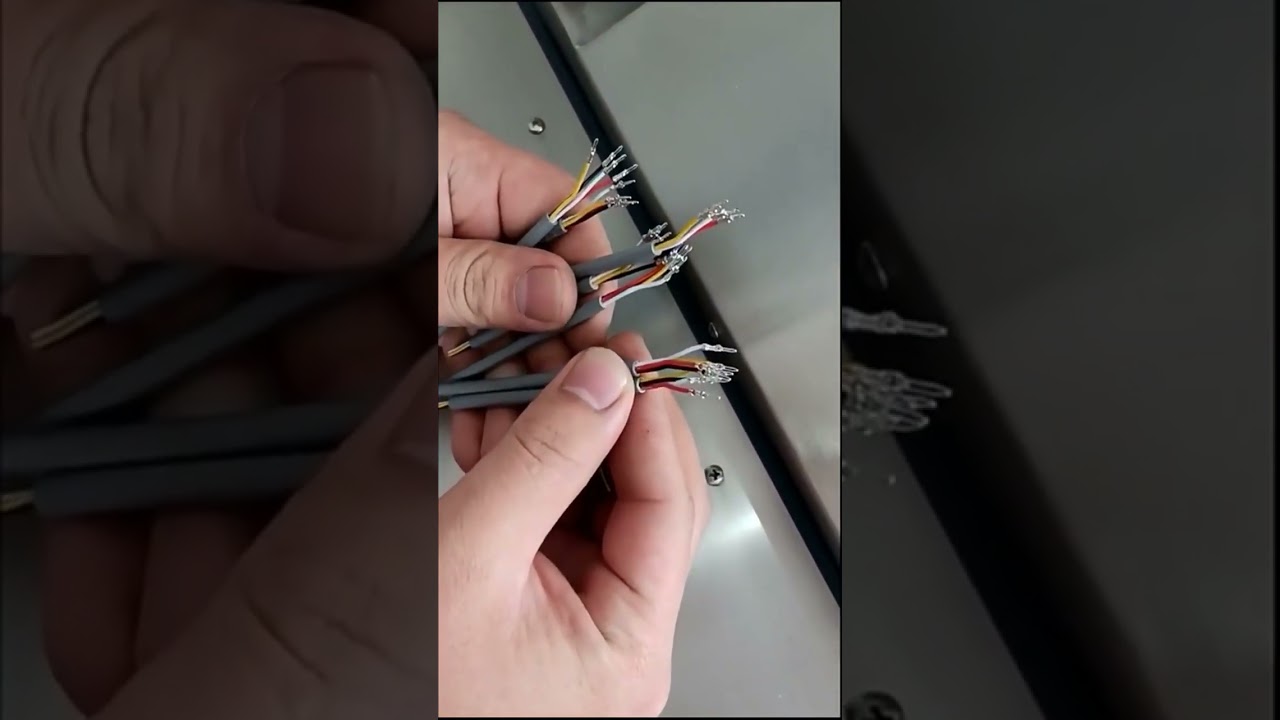 고속 반자동 멀티코어 케이블 피복 벗김 및 터미널 압착기
